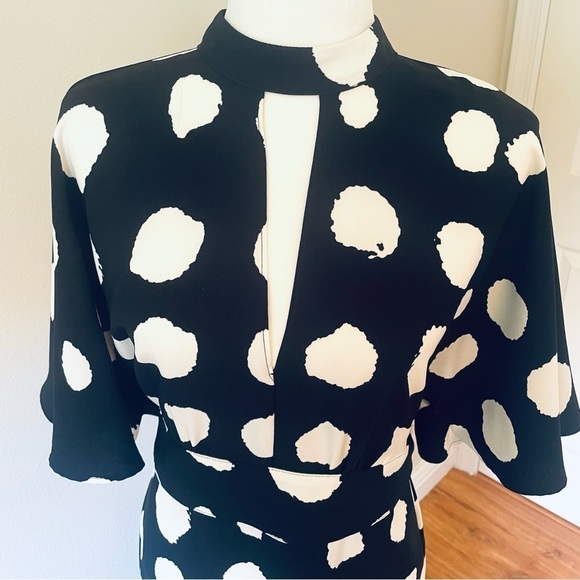 TRUTH & FABLE Keyhole Black & White Maxi Dress – Size M - Picture 4 of 17